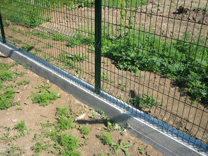 Panelne ograde sa metalnim stubovima i kliznim ogradama ili metalnim ogradama - sa povoljnom cenom i najeftinije. Izvodimo celoj teritoriji Srbiji . Sa našim radnicima i po sistemu ključ u ruke 069 444 58 54 --- no logo 04